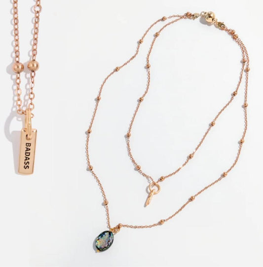 Collar delicado y rudo