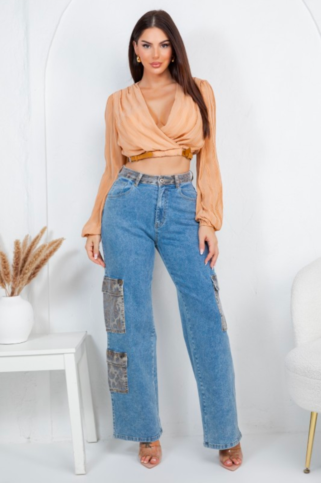 Pantalón Jean con Detalles Animal Print