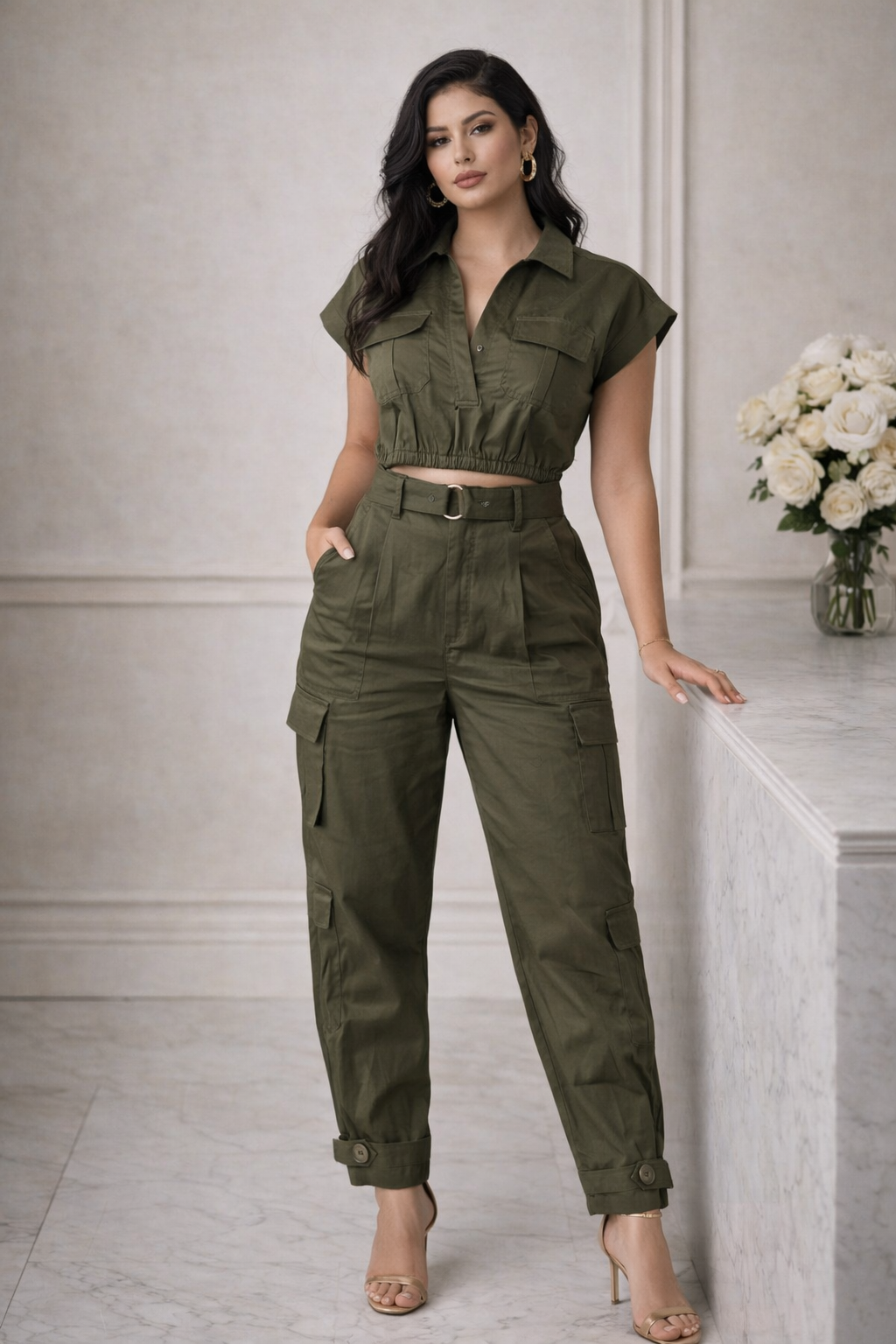 Conjunto Cargo Mujer Verde Militar | Top Crop + Pantalón Cargo con Cinturón | Moda Urbana Chic