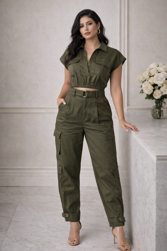 Conjunto Cargo Mujer Verde Militar | Top Crop + Pantalón Cargo con Cinturón | Moda Urbana Chic
